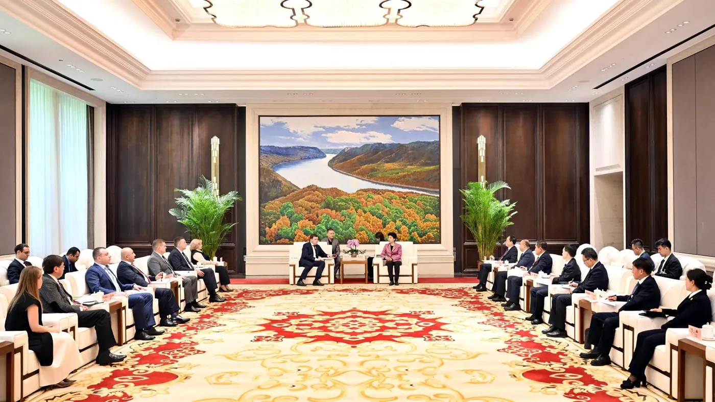 Sverdlovsk Region delegation in China