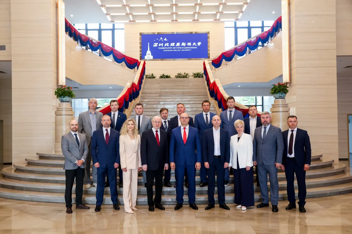 A Russian delegation at Shenzhen MSU-BIT University