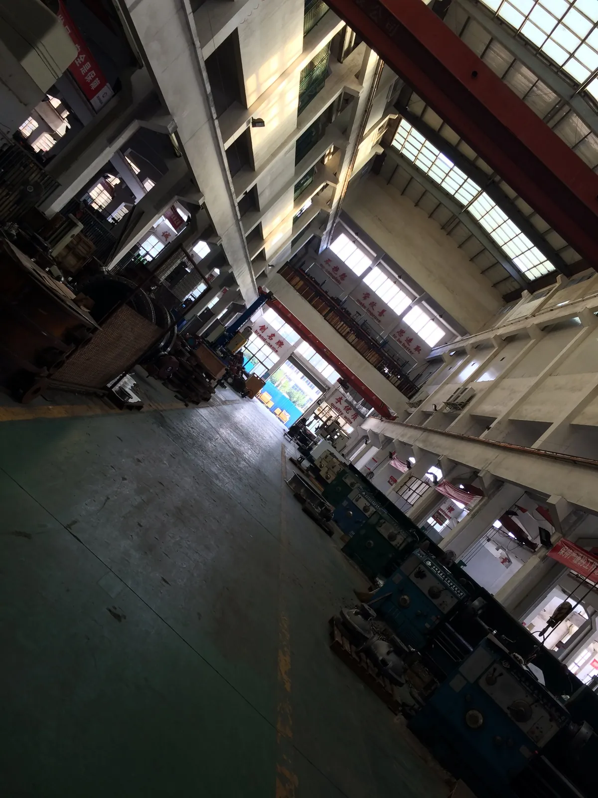 Shop floor of a machinery plant