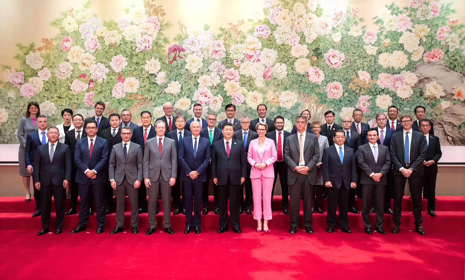 China’s leadership meeting the heads of foreign companies