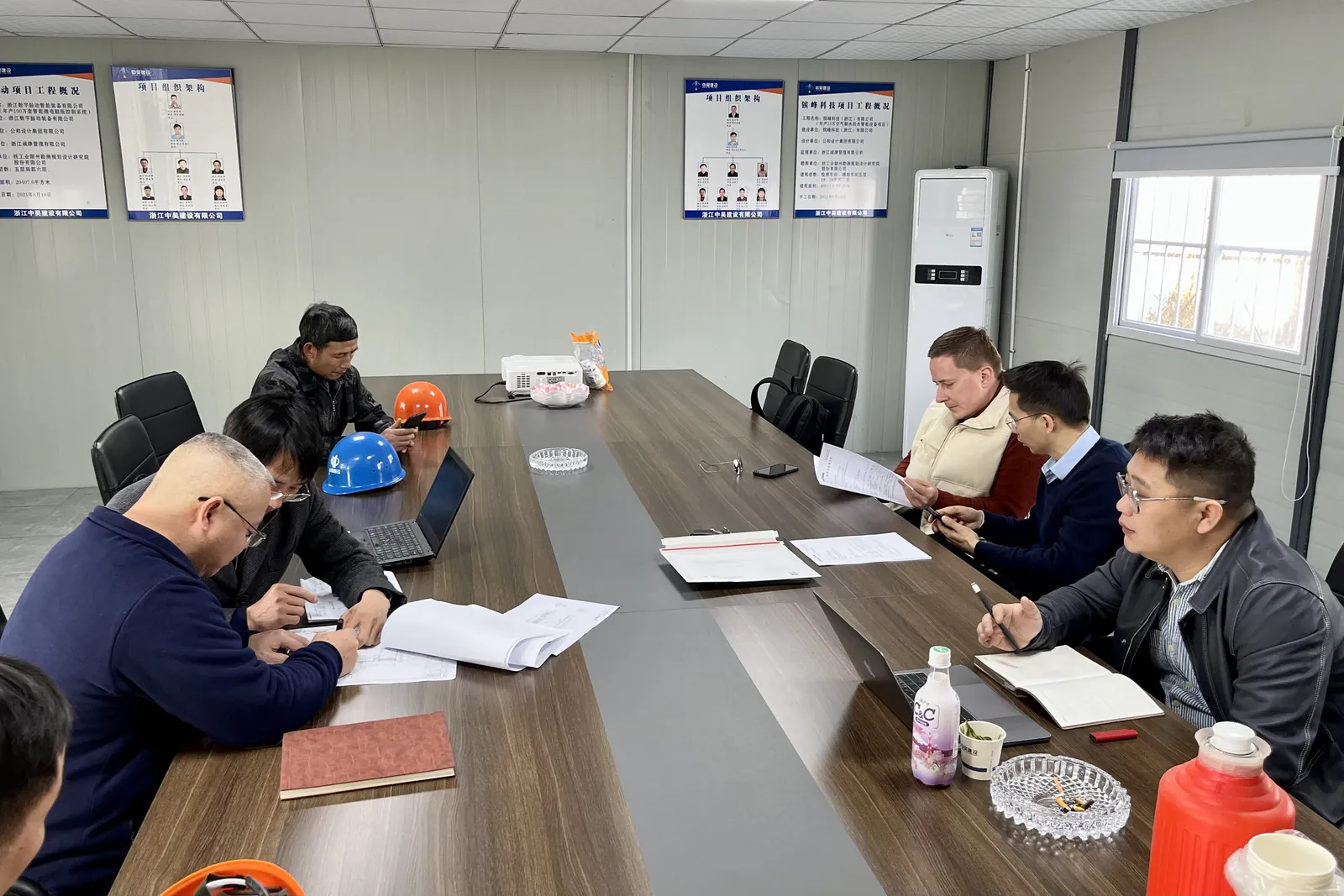 Meeting with the general contractor